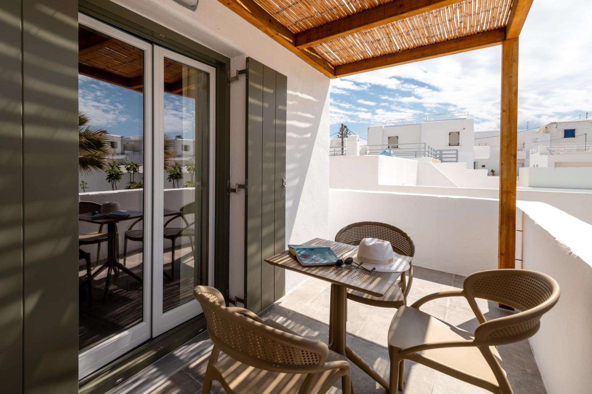Hotel Sea & Sun Paros Naoussa Esterno foto