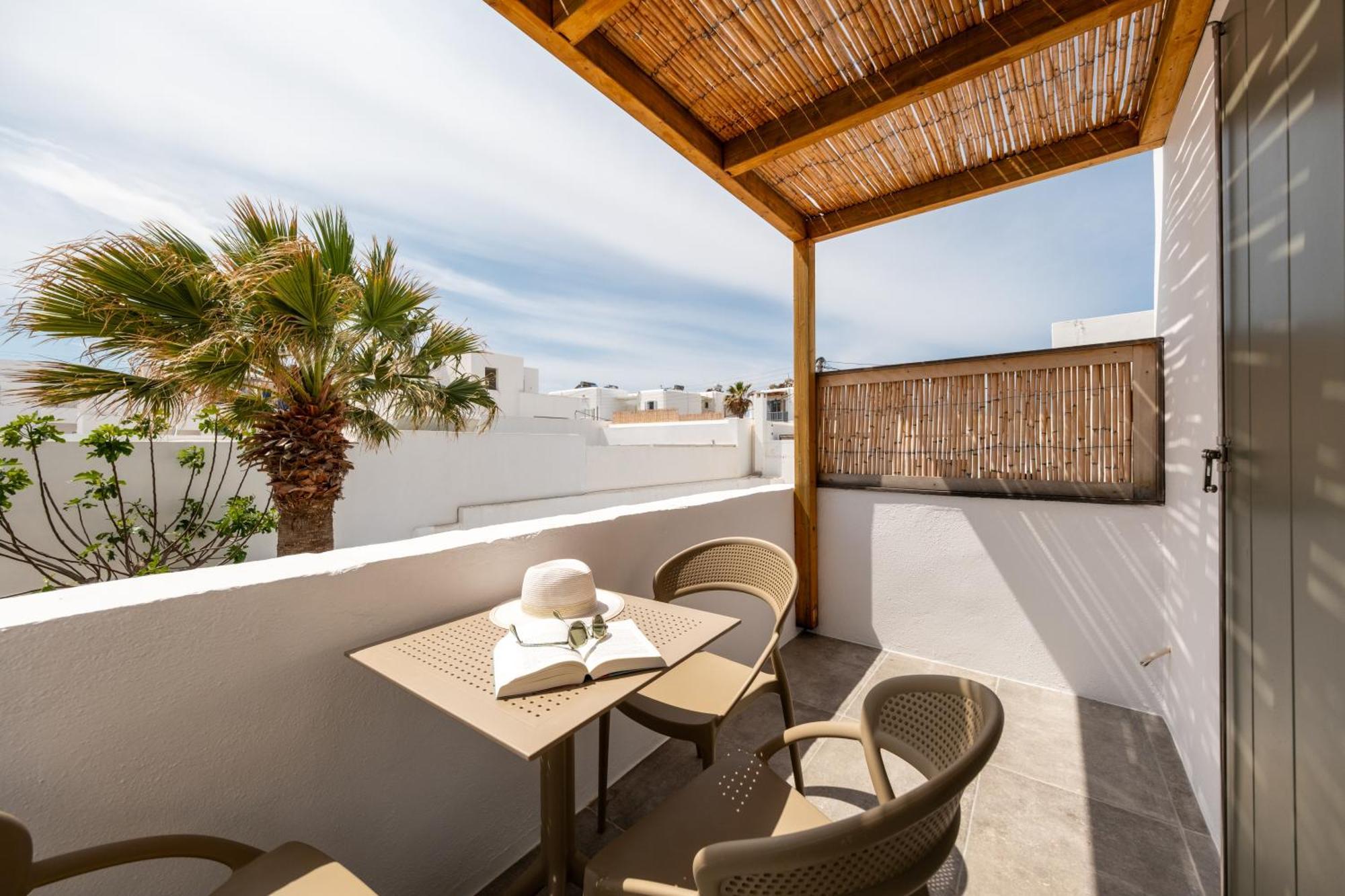 Hotel Sea & Sun Paros Naoussa Esterno foto